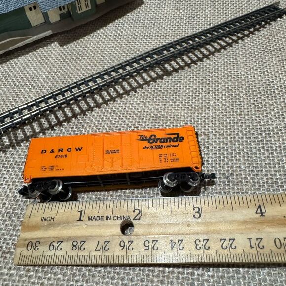 Orange Rio Grande Model Train Car - Picture 2 of 12